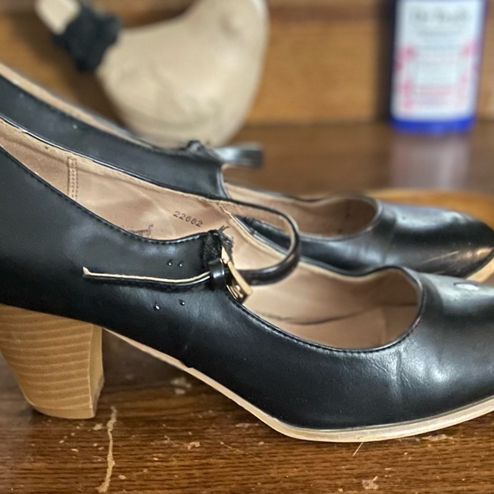 Black Leather Women's Shoes